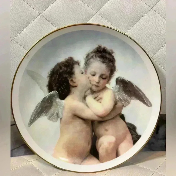 Vintage 1997 Cherub Kissing Plate - Picture 1 of 3